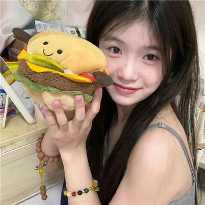 玉米上的麻雀